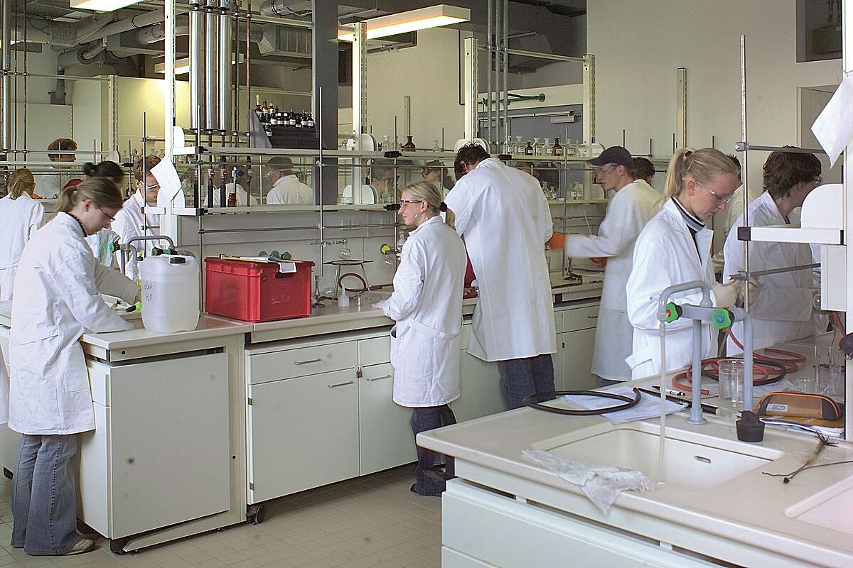 Chemisches Laborpraktikum am Institut für Chemie (Foto: Universität Rostock)